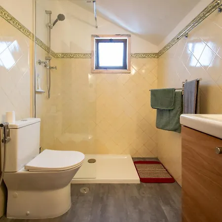 Appartement Three-bed Duplex, 20min To Lisbon, Pets Welcome! *