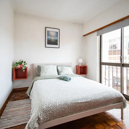 Three-bed Duplex, 20min To Lisbon, Pets Welcome!