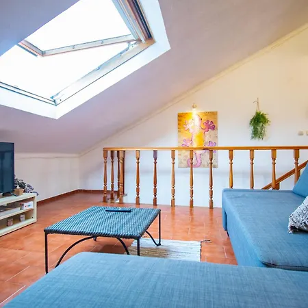 Appartement Three-bed Duplex, 20min To Lisbon, Pets Welcome! *