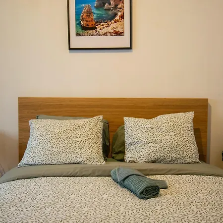 Three-bed Duplex, 20min To Lisbon, Pets Welcome! *
