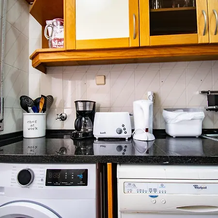 Three-bed Duplex, 20min To Lisbon, Pets Welcome! Parede